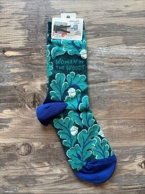 Blue Q Green and Teal Leaf Crew Socks with Blue Toe